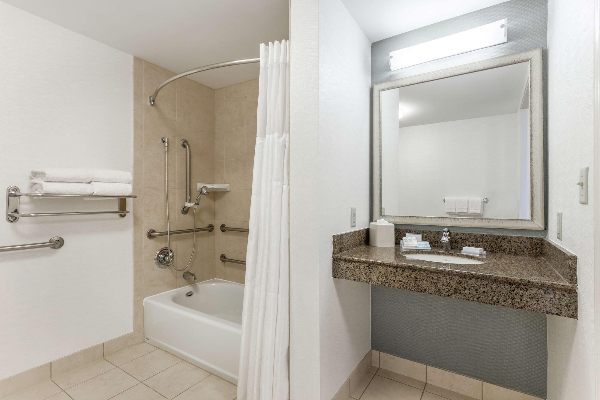 Hilton Garden Inn Albany-Suny Area Exterior foto